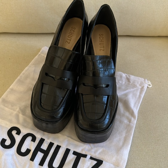 New in Box, SCHUTZ Viola Croco Platform Penny Loafers! Size US 9. - Picture 4 of 8